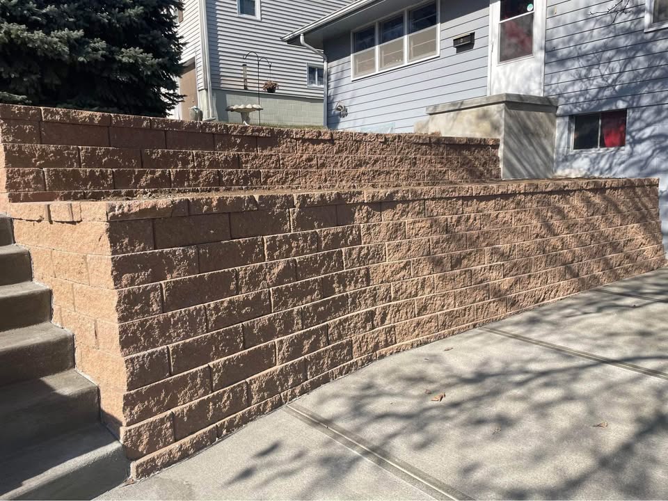Retaining wall construction in Pocatello Idaho